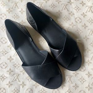 Vince black croc embossed Leather Flats